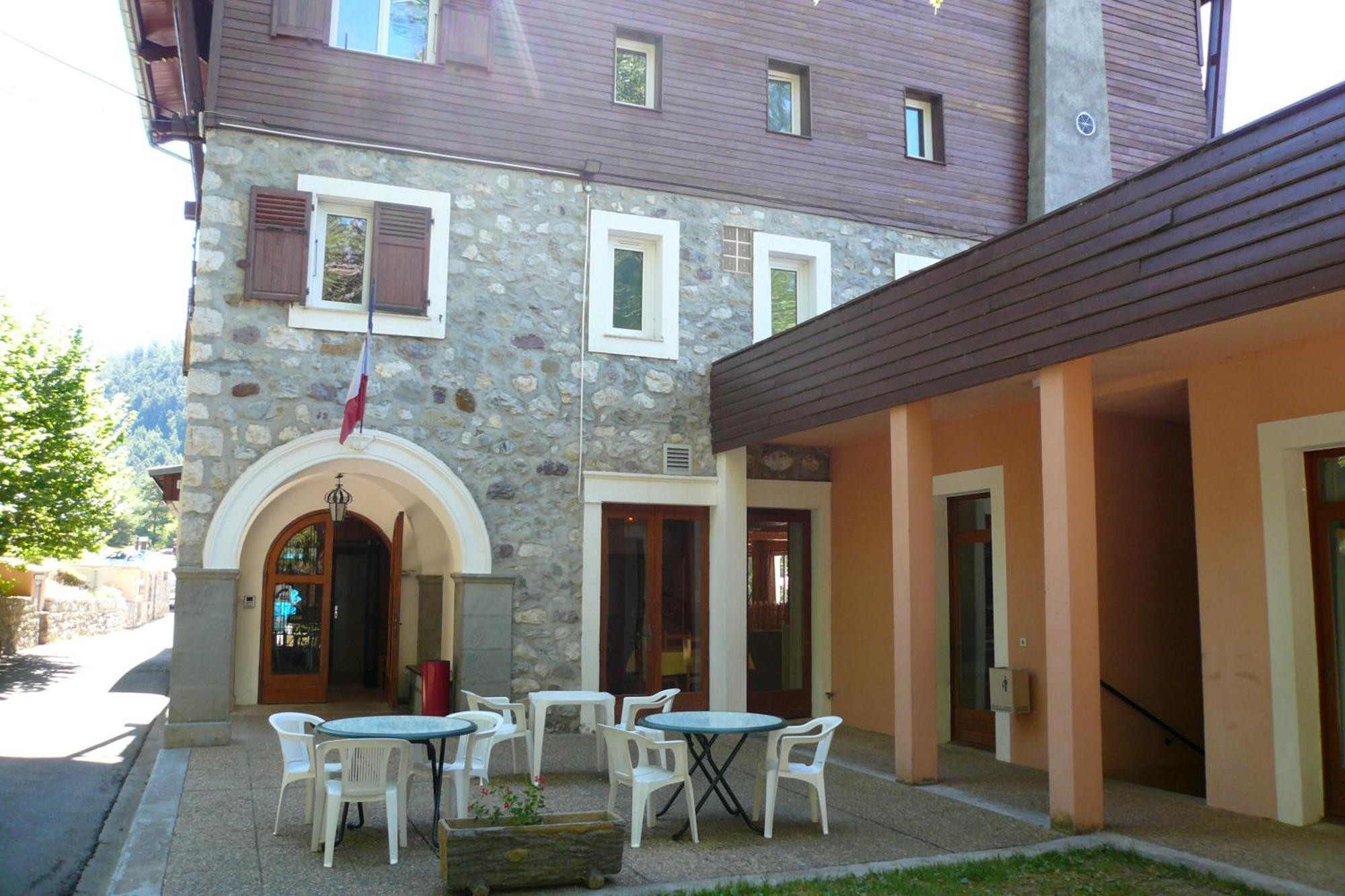 Auberge De Jeunesse Hi Valdeblore - Le Chalet ภายนอก รูปภาพ